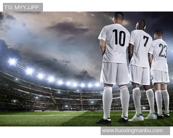 足球明星合照海报全集欣赏汇总带你领略球场传奇的风采与魅力